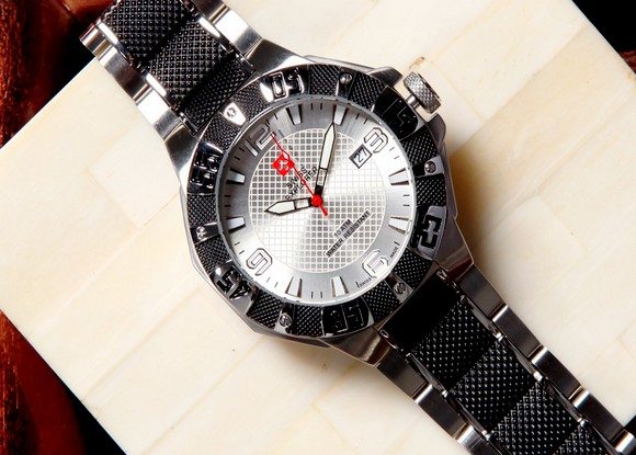 Vente Privée de Montres Swiss Explorer